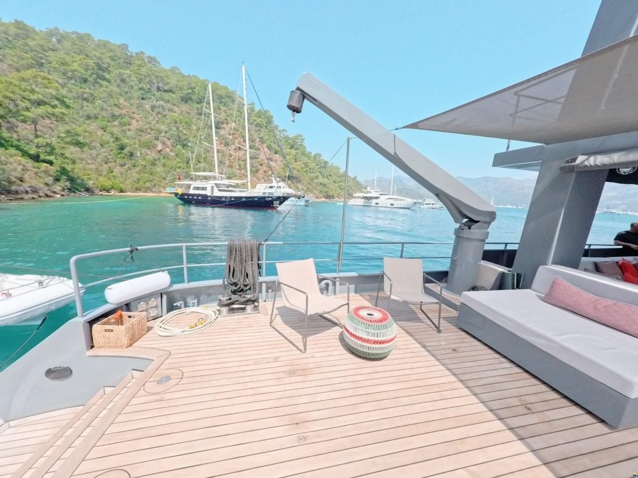 Tansu Custom Steel Trawler