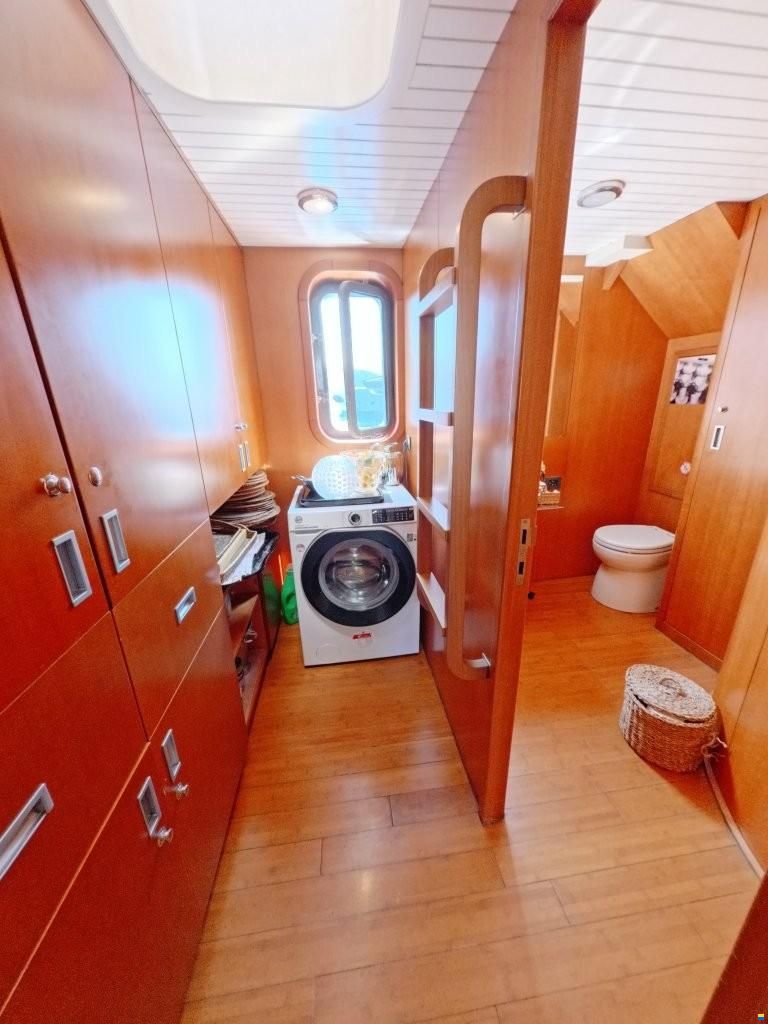 Tansu Custom Steel Trawler