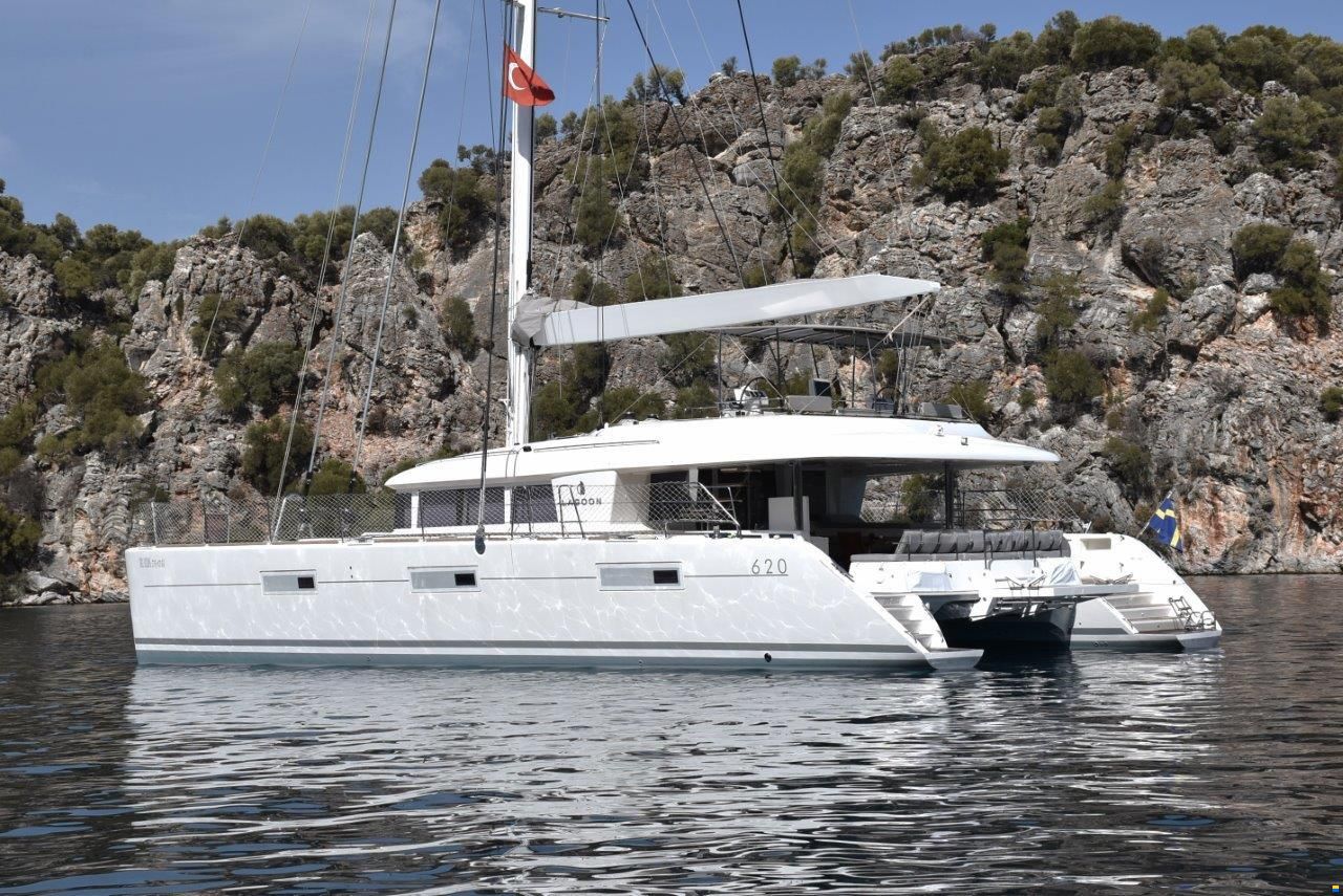 Lagoon 620