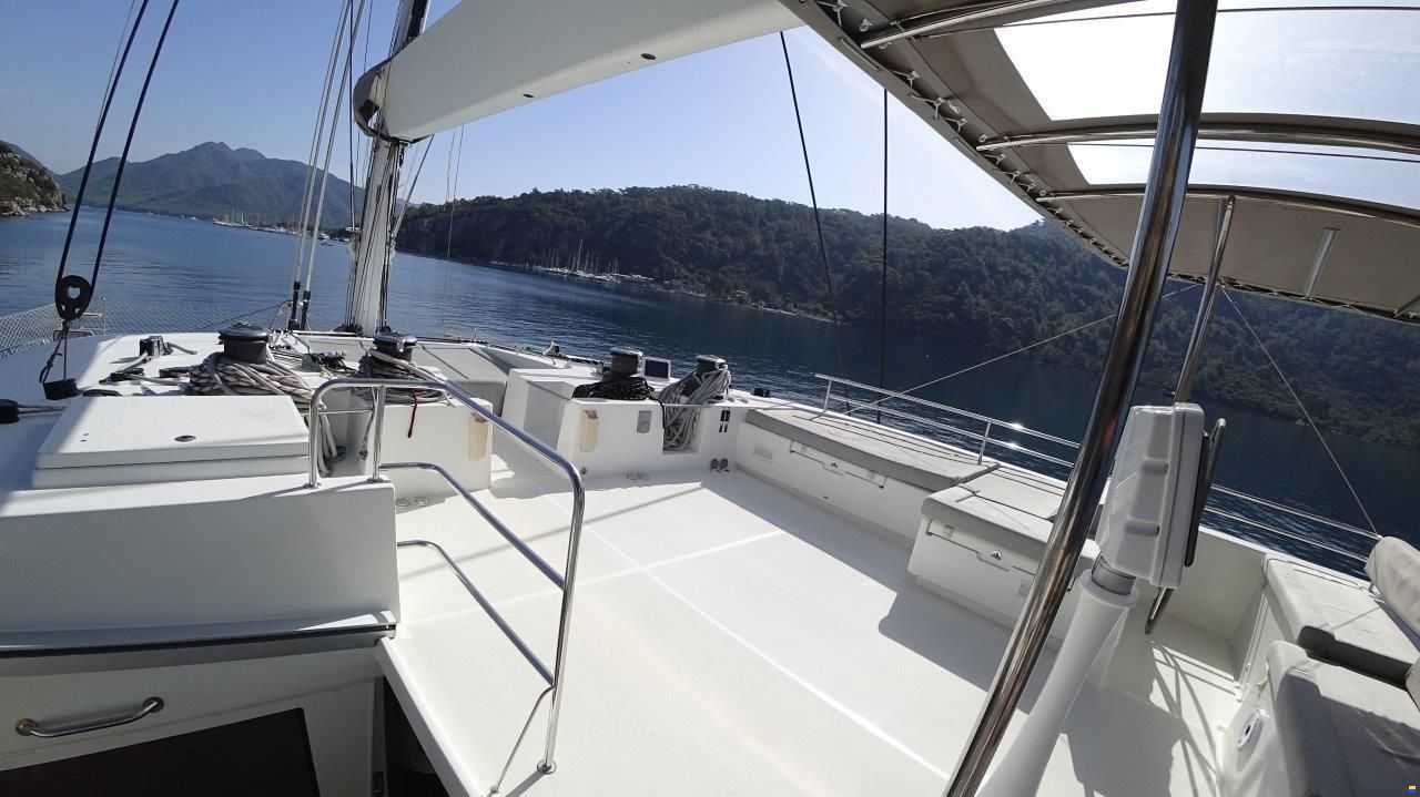 Lagoon 620