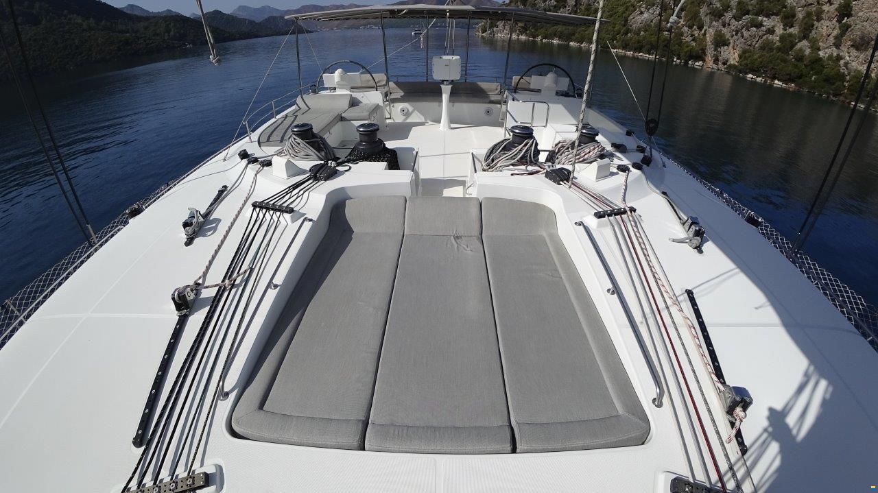 Lagoon 620