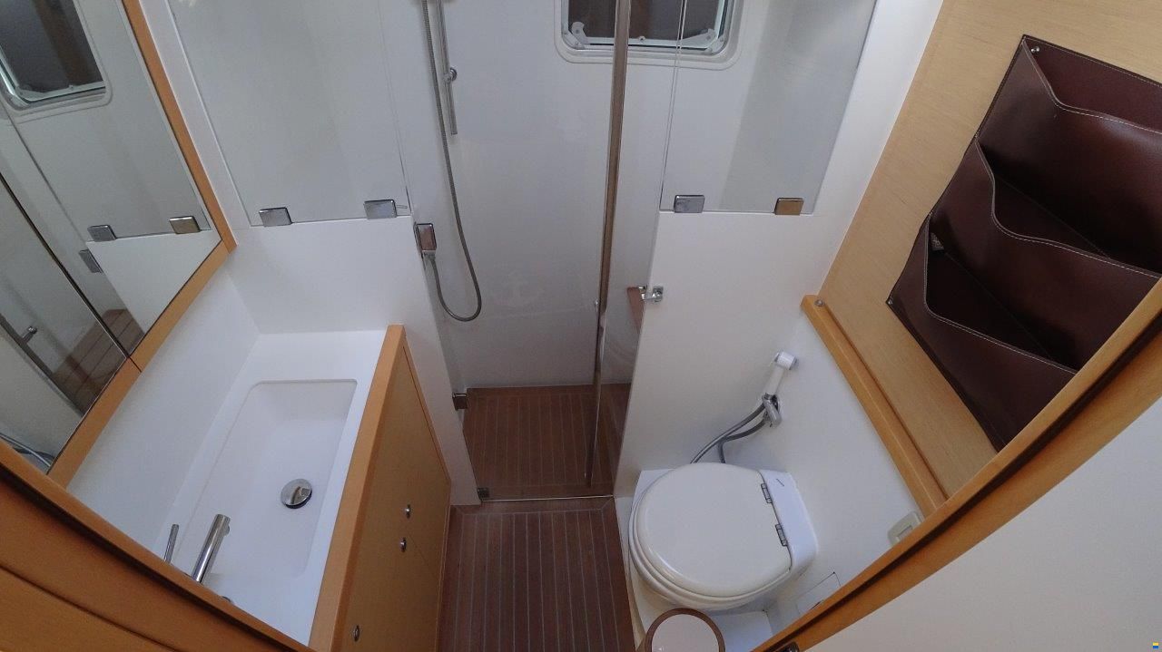 Lagoon 620