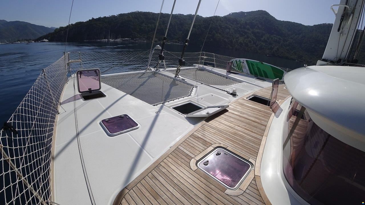 Lagoon 620