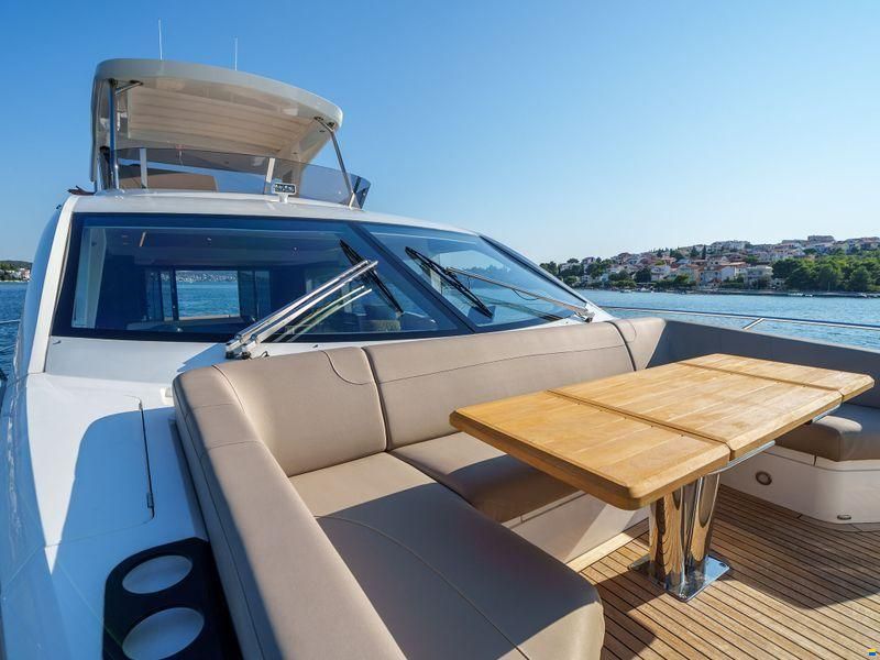 Sunseeker Manhattan 68