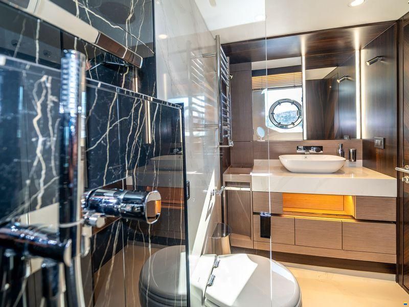 Sunseeker Manhattan 68
