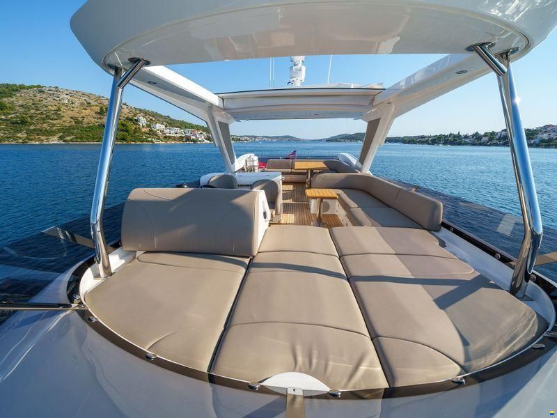 Sunseeker Manhattan 68