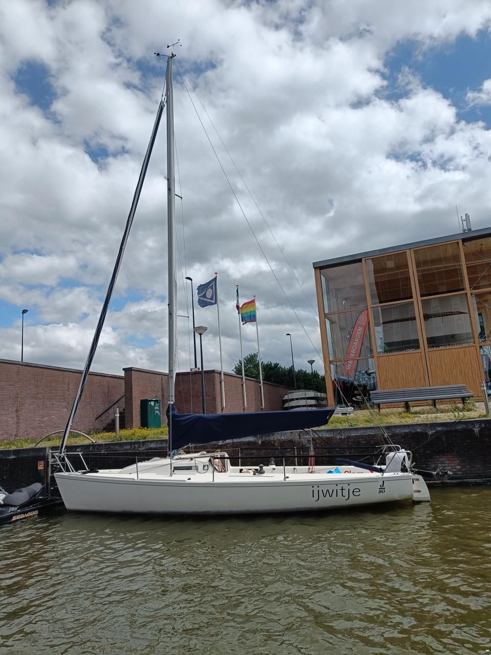 J Boats J/80