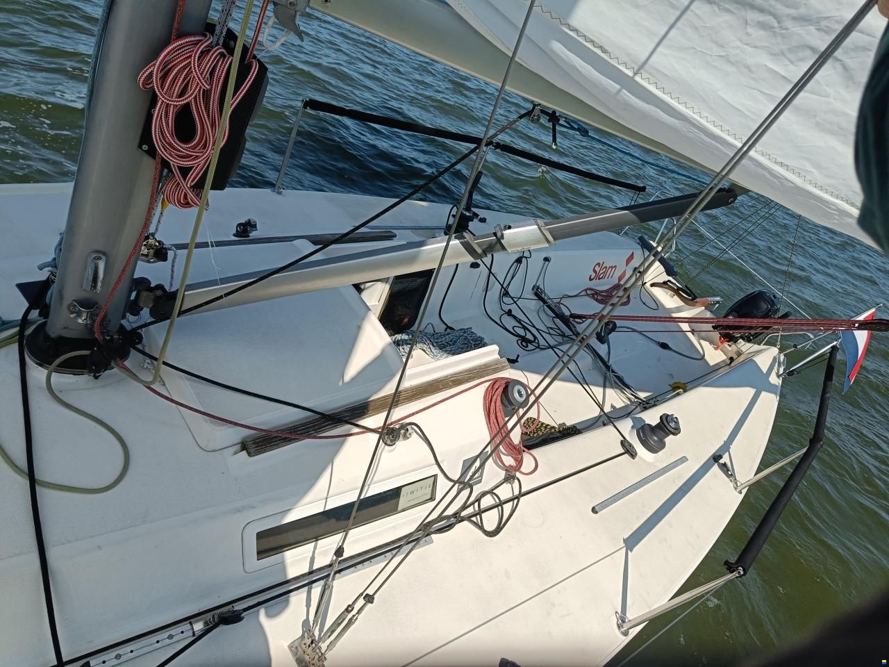J Boats J/80