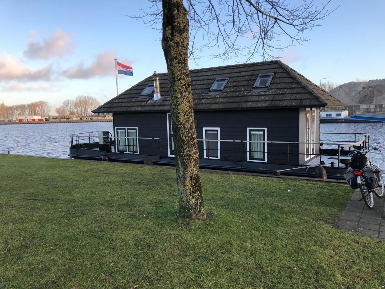 PRINS HOMESHIP 1350 Houseboat Flark