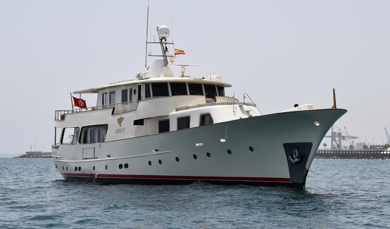 Custom Steel Gentlemen Yacht