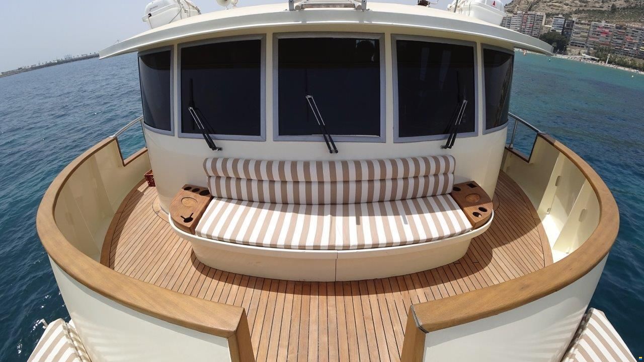 Custom Steel Gentlemen Yacht