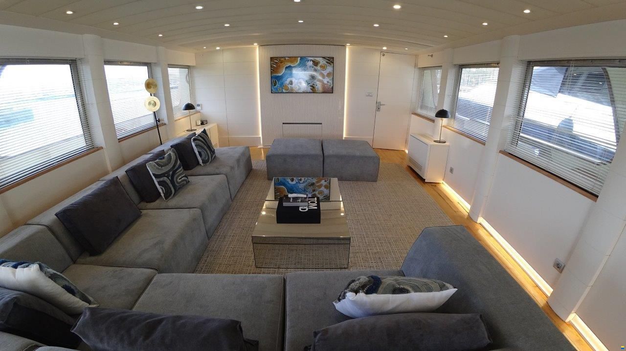 Custom Steel Gentlemen Yacht