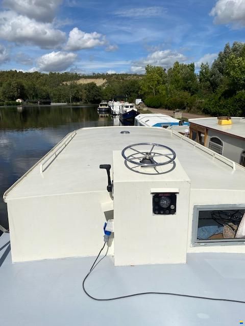 Heritage Boat Builders Burgundy 1200