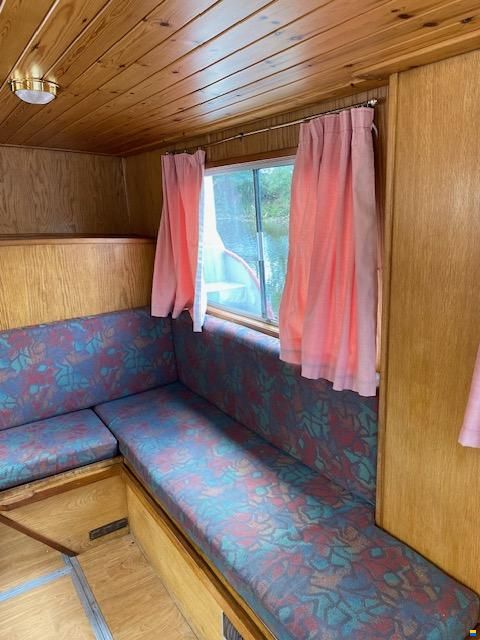 Heritage Boat Builders Burgundy 1200