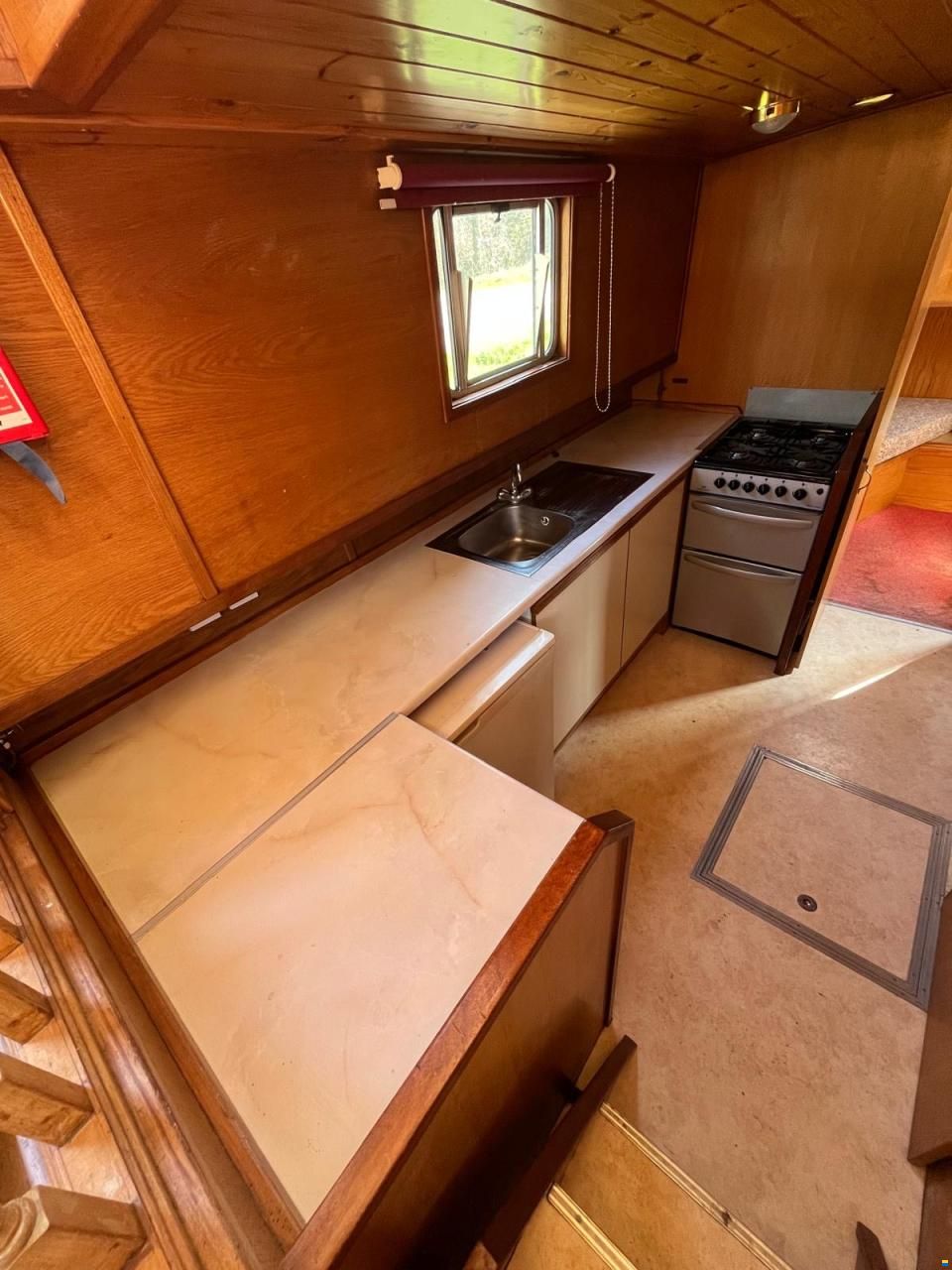 Heritage Boat Builders Burgundy 1200