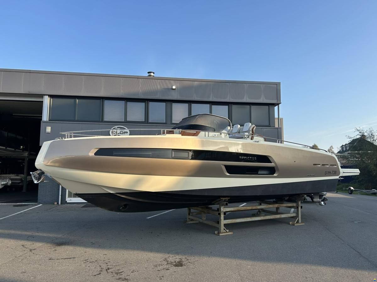 Invictus 370GT