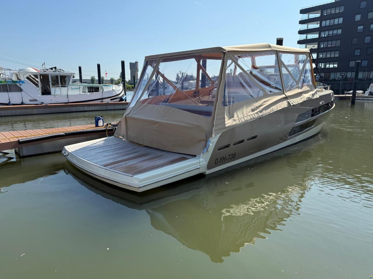 Invictus 370GT