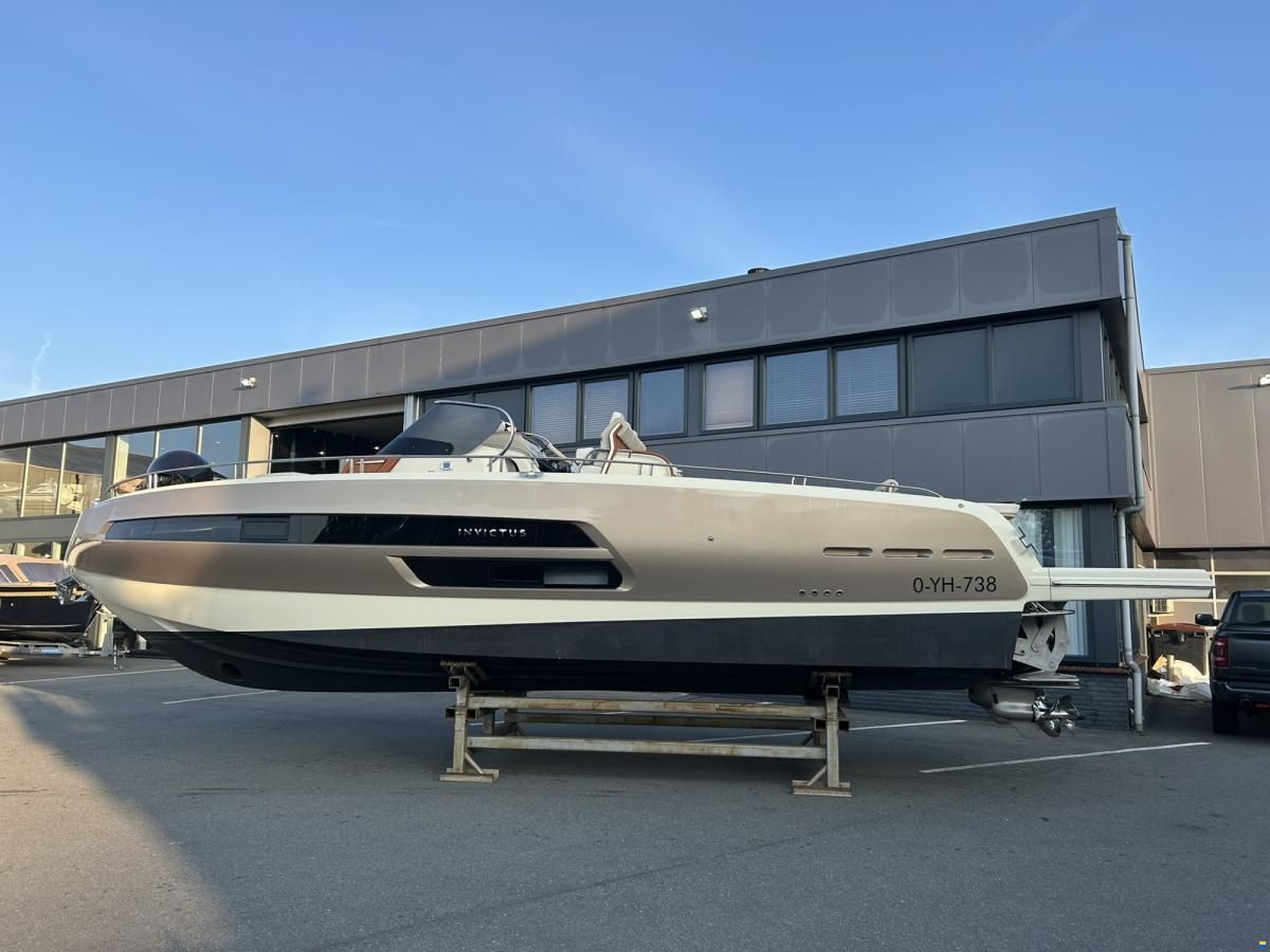 Invictus 370GT
