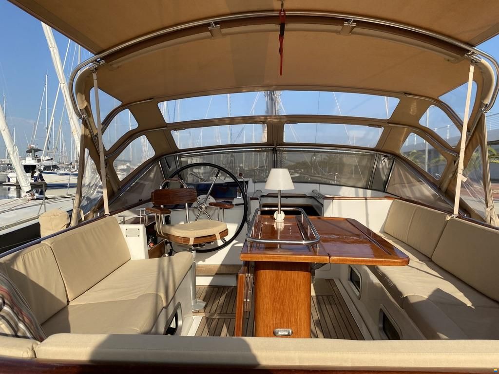 Beneteau 57