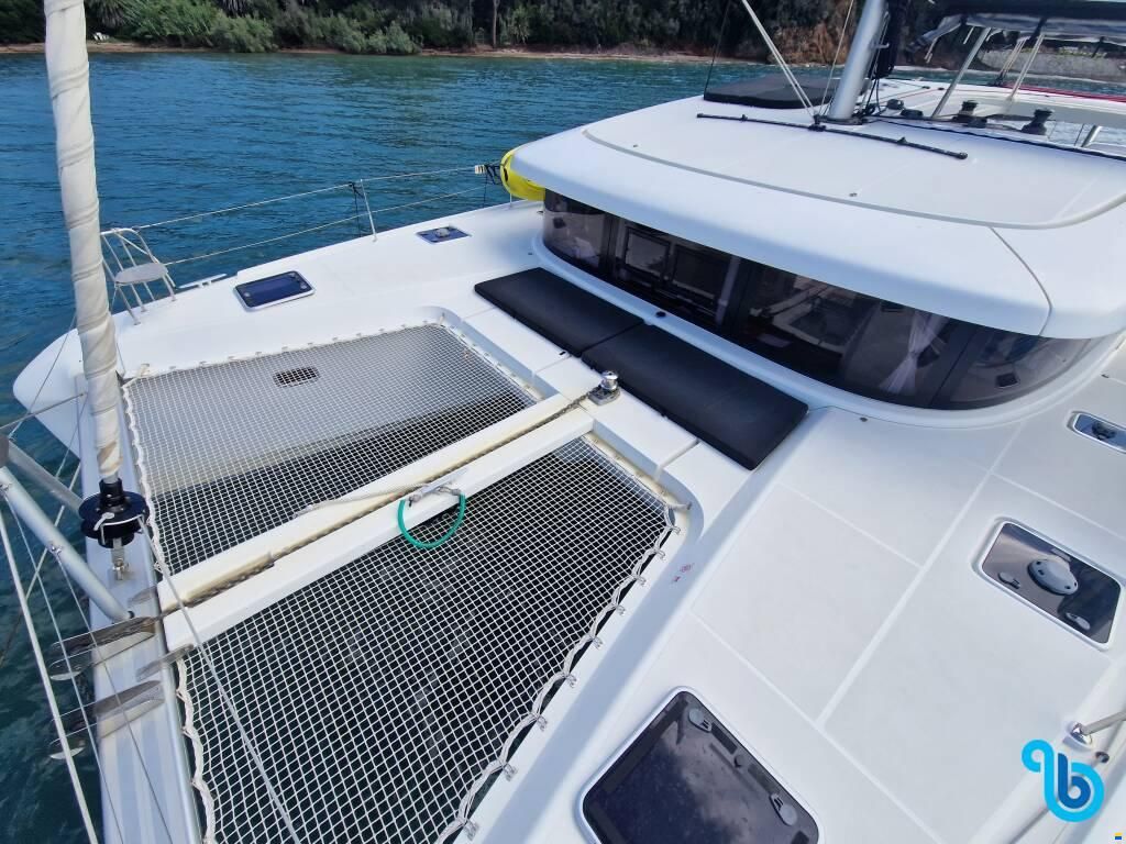 Lagoon 42