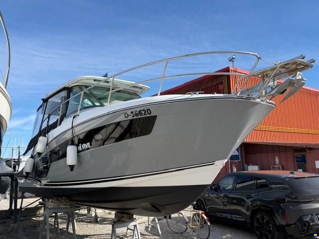 Jeanneau Cap Camarat 10.5 WA s2