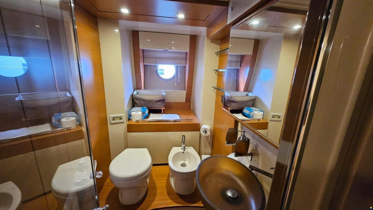 Azimut 60