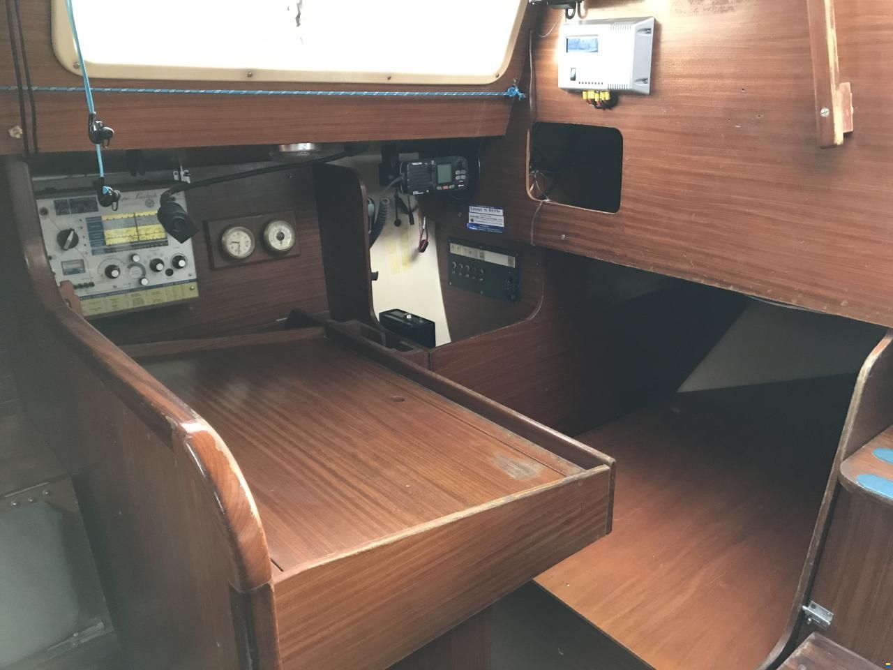 Dufour 3800