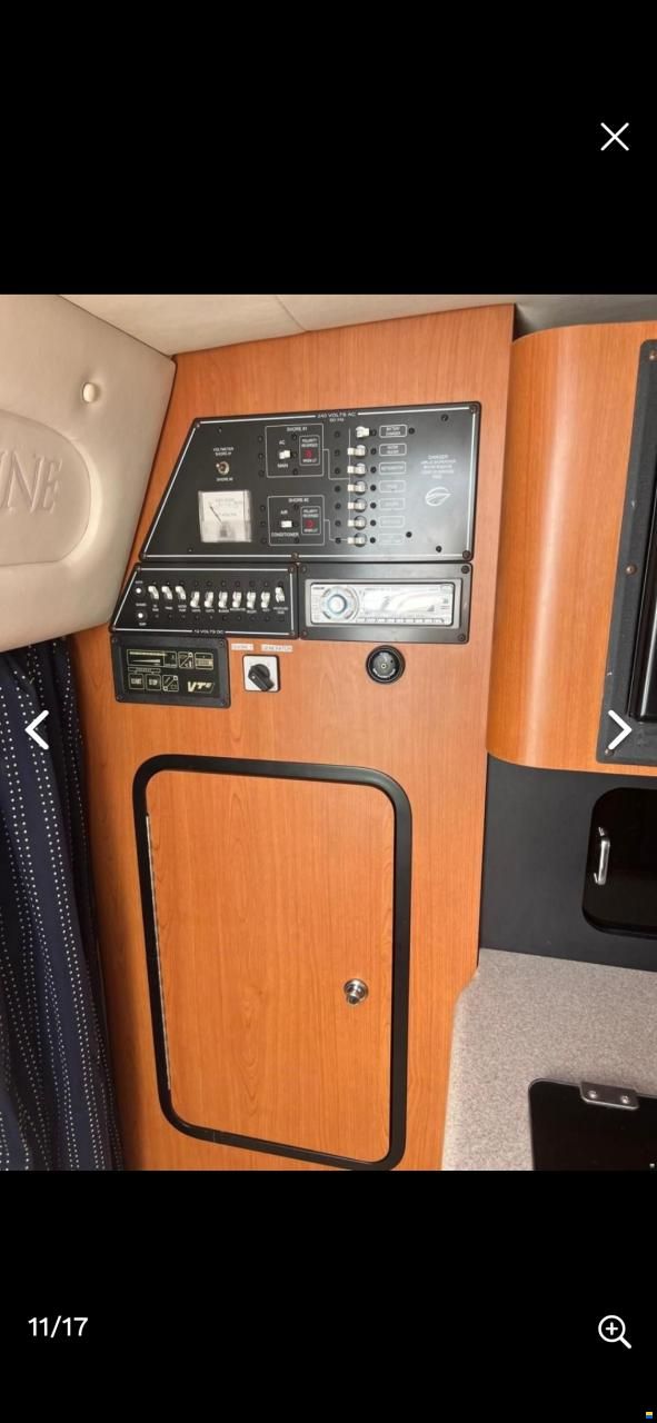 Crownline 315SCR