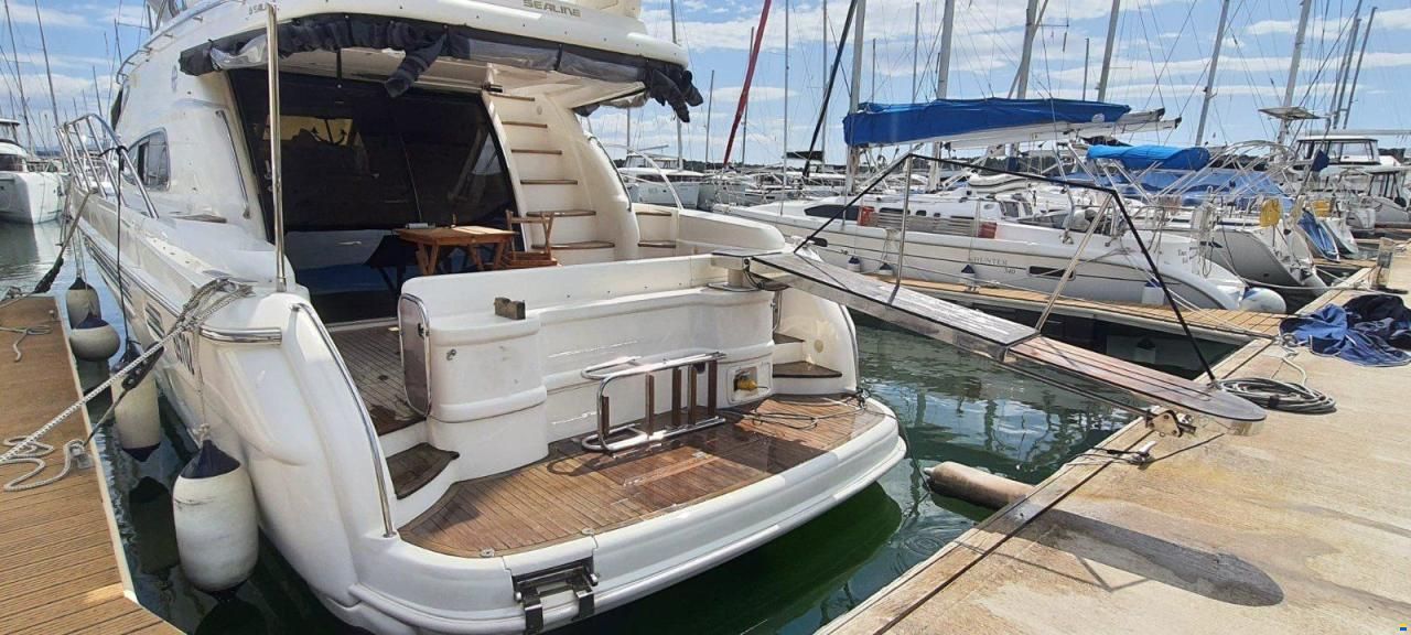 Sealine T 51