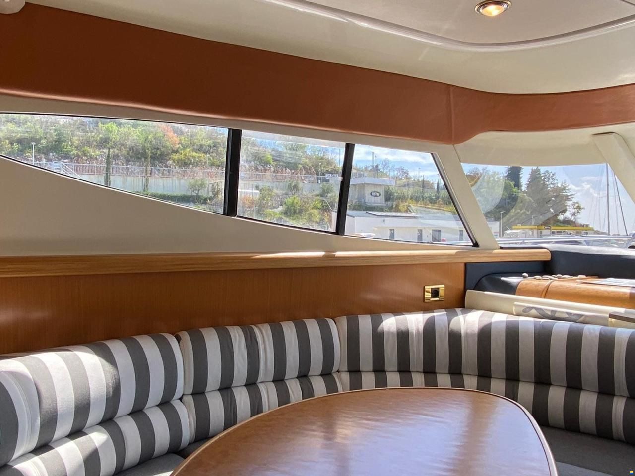 Sealine T 51