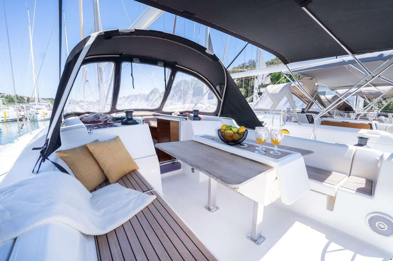 Dufour 382 GRAND LARGE