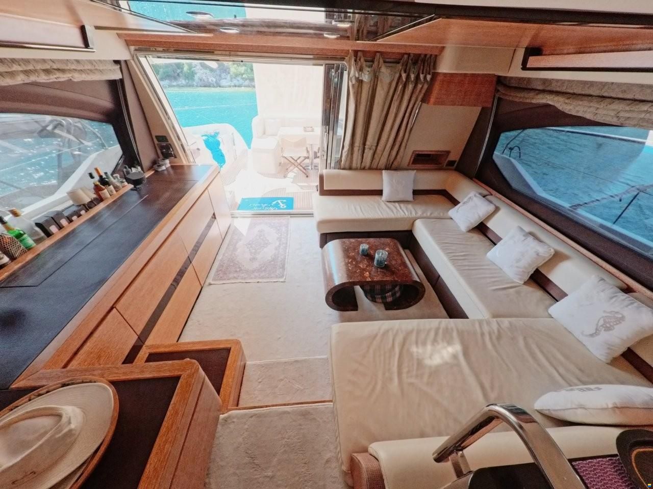 Azimut 64 Flybridge