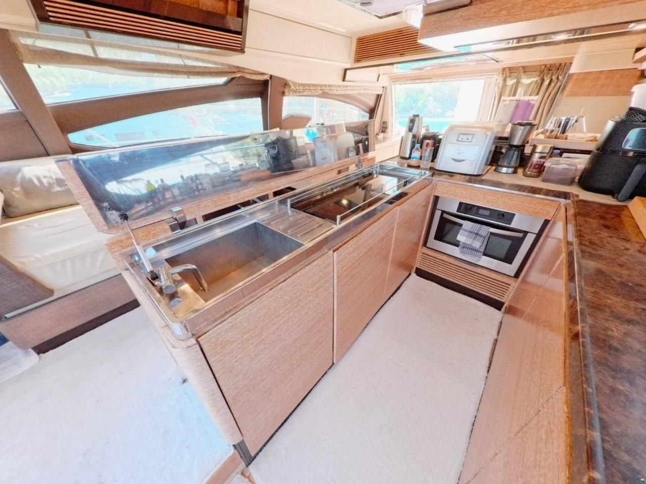 Azimut 64 Flybridge