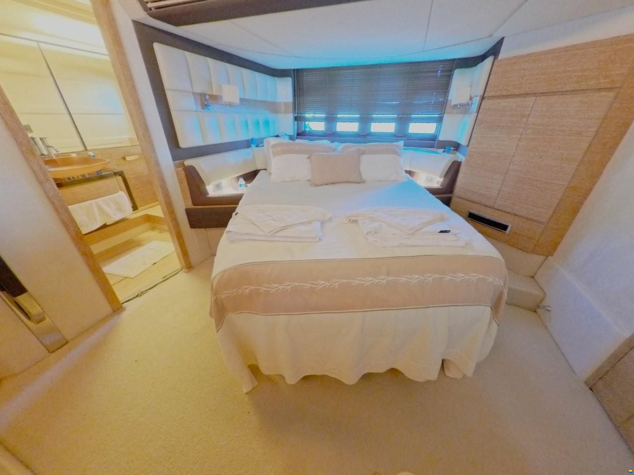 Azimut 64 Flybridge