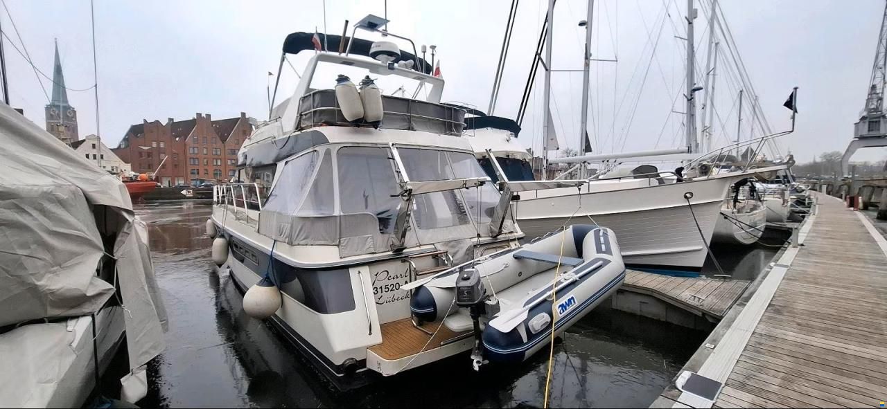 Neptunus 138 Sedan Fly