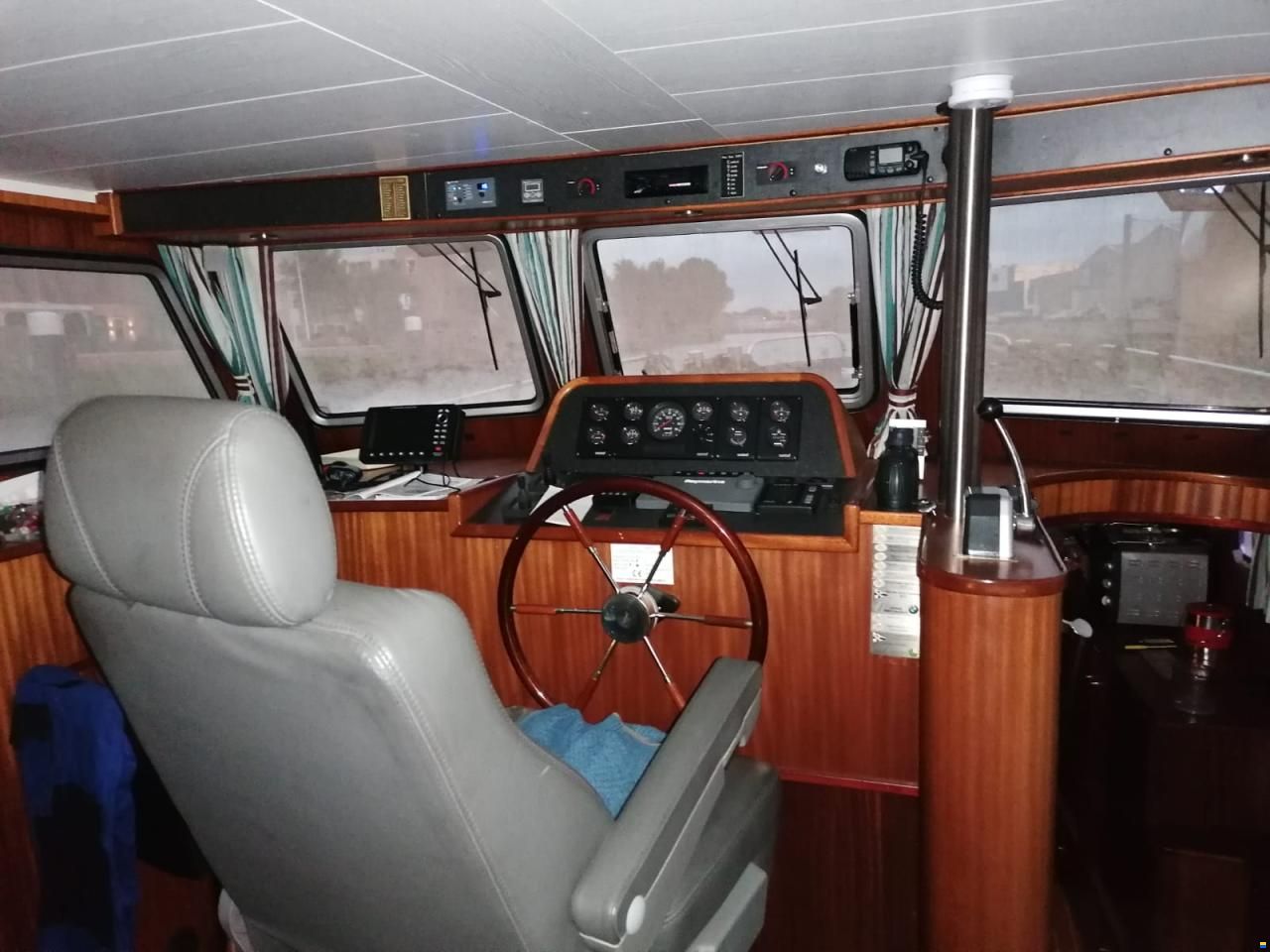 Trapper Motorboot-Hausboot