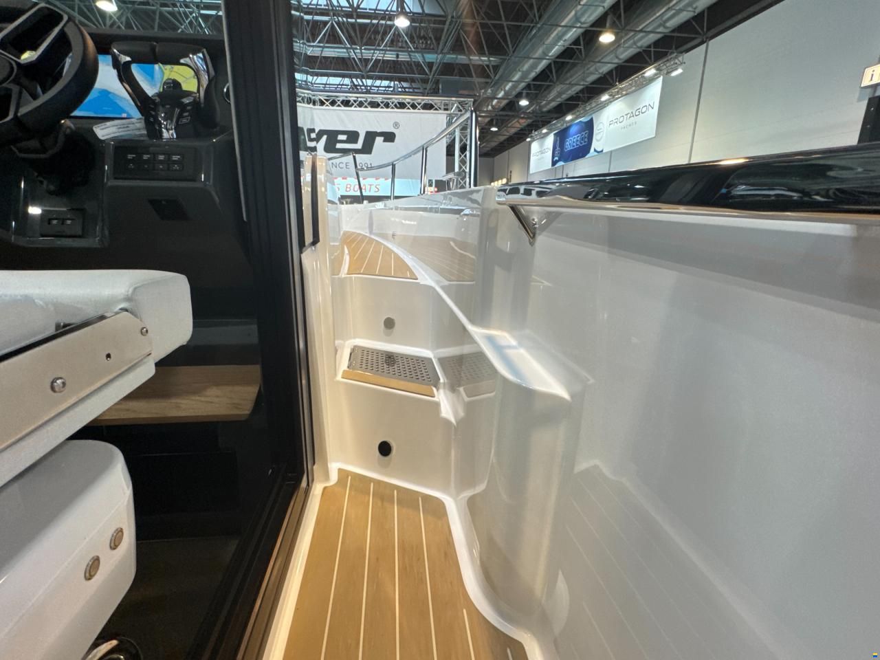 Yamarin AURA Cabin 34