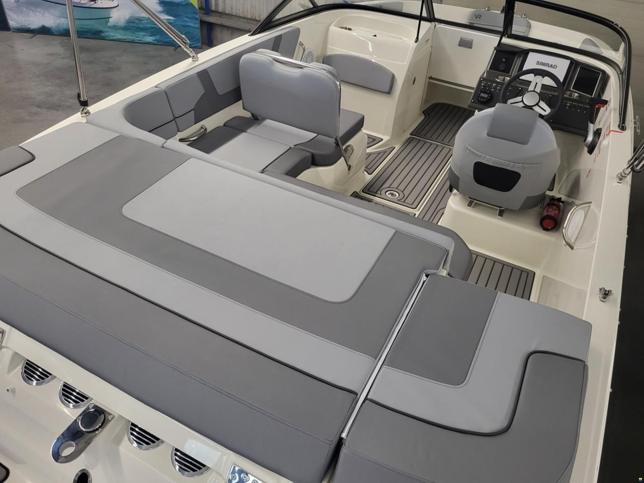 Bayliner VR5 Outboard