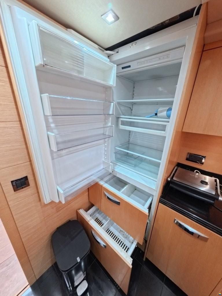 Sunseeker Predator 80