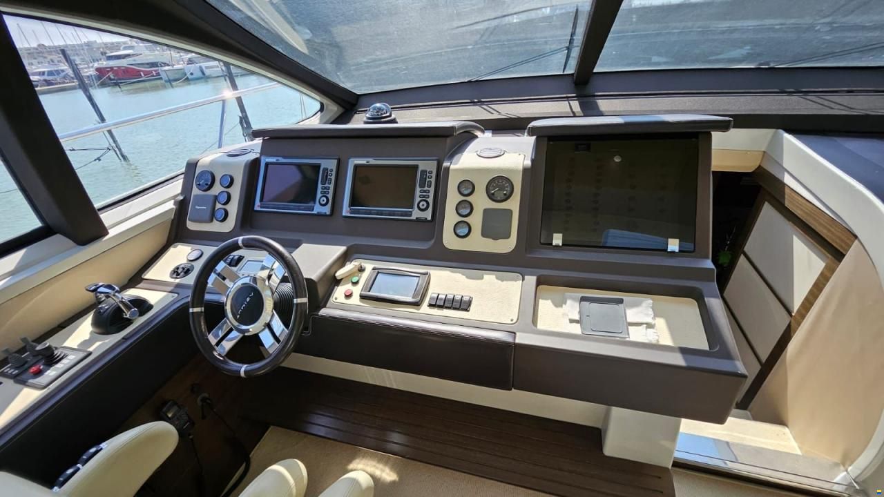 Azimut 62S