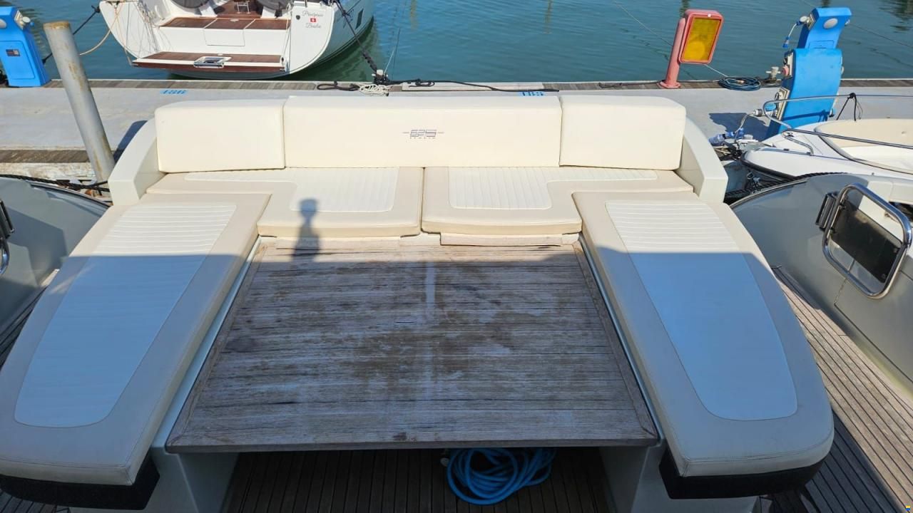 Azimut 62S