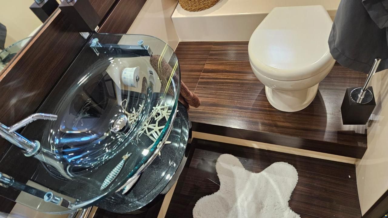 Azimut 62S