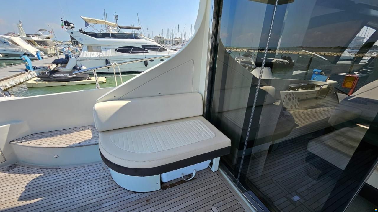 Azimut 62S