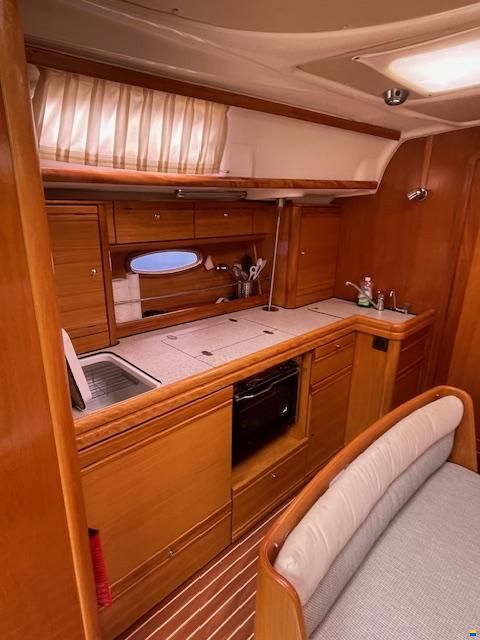 Bavaria 39 Cruising