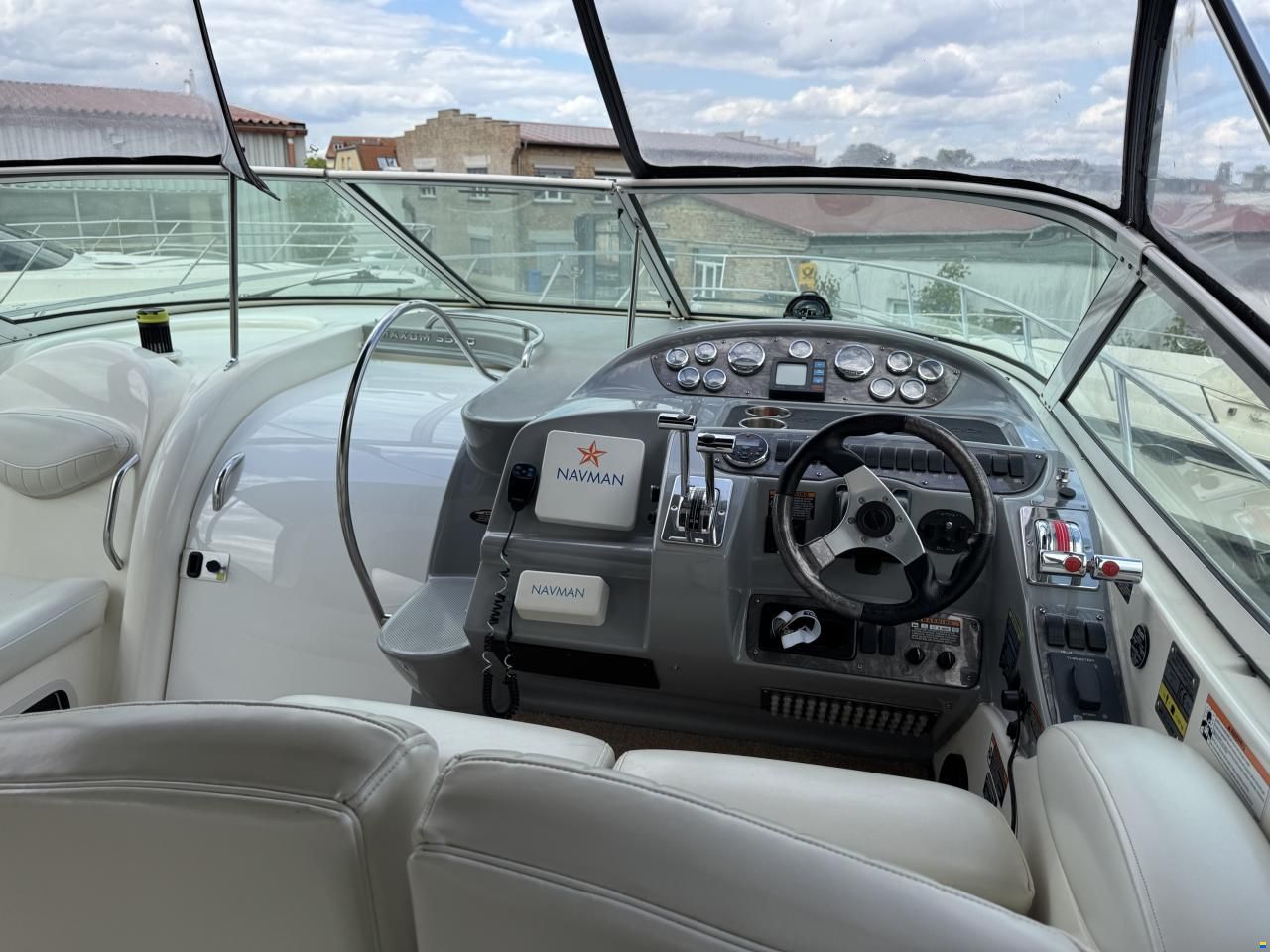 Maxum 3500 SY