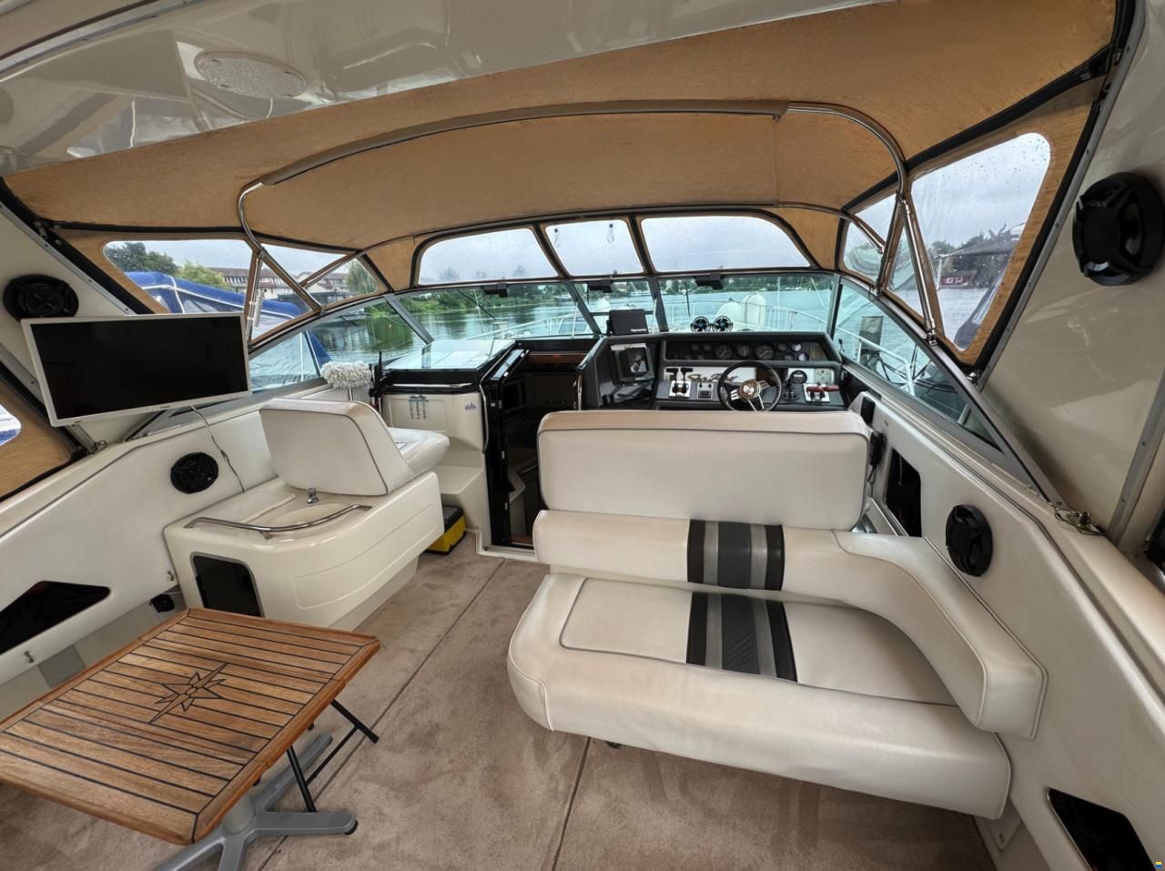 Sea Ray 350 Sundancer