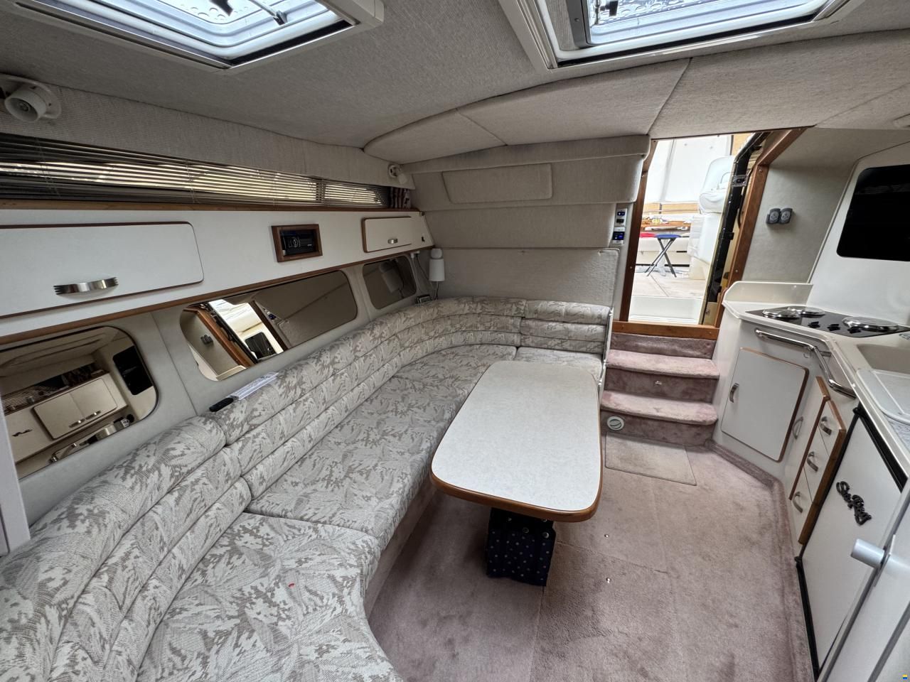 Sea Ray 350 Sundancer