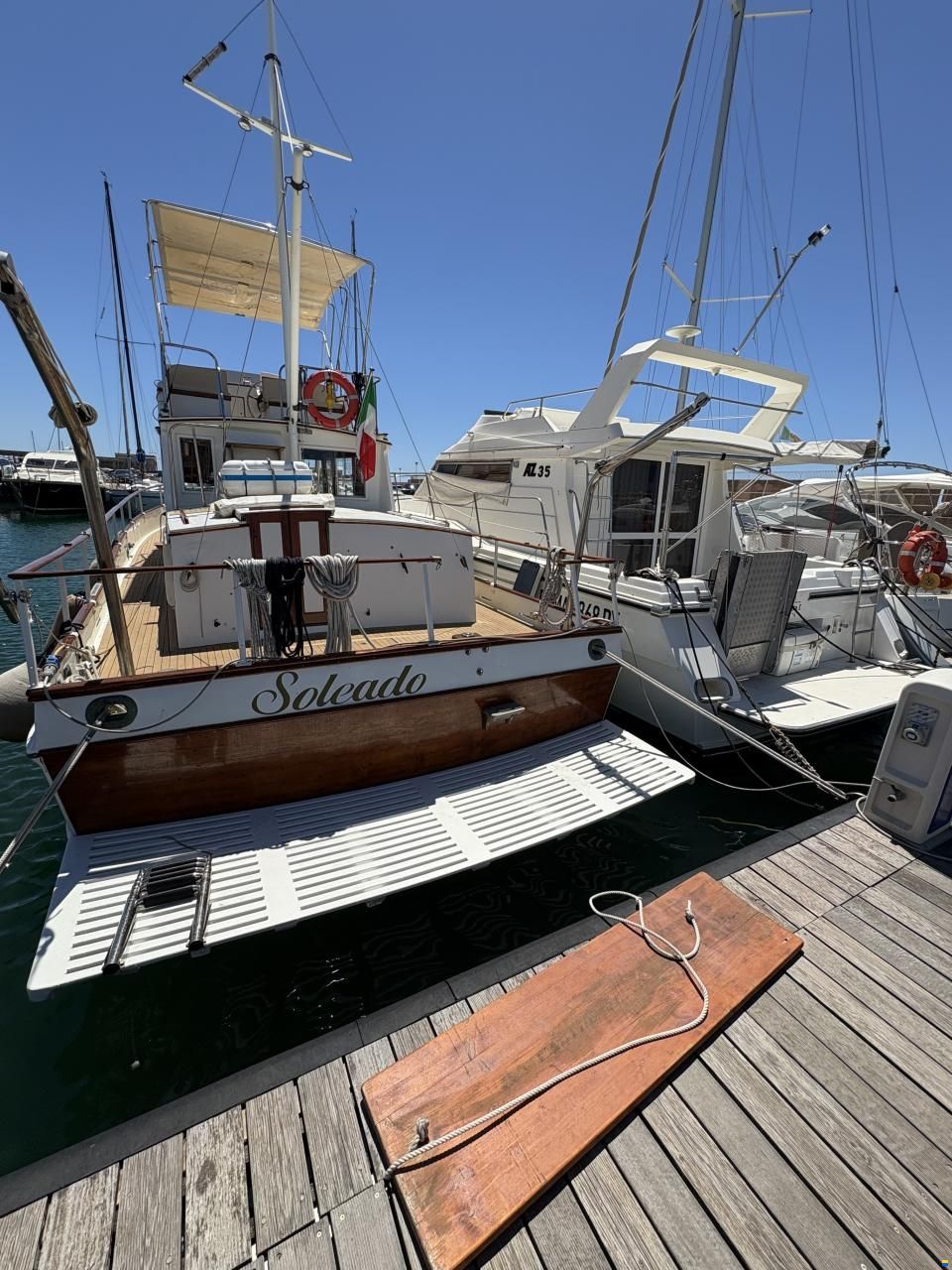 American Marine Grand Banks 36 Classic