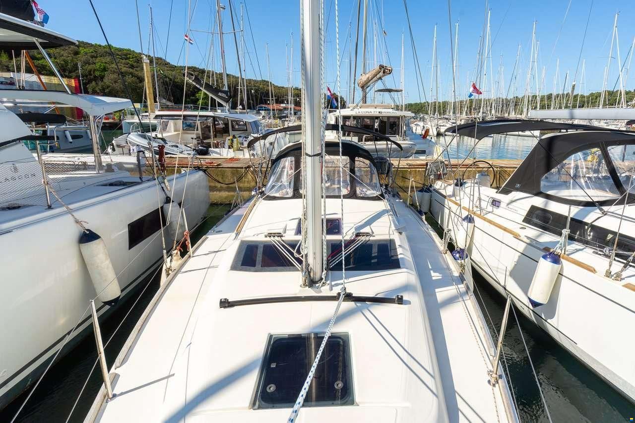 Dufour 360 GRAND LARGE