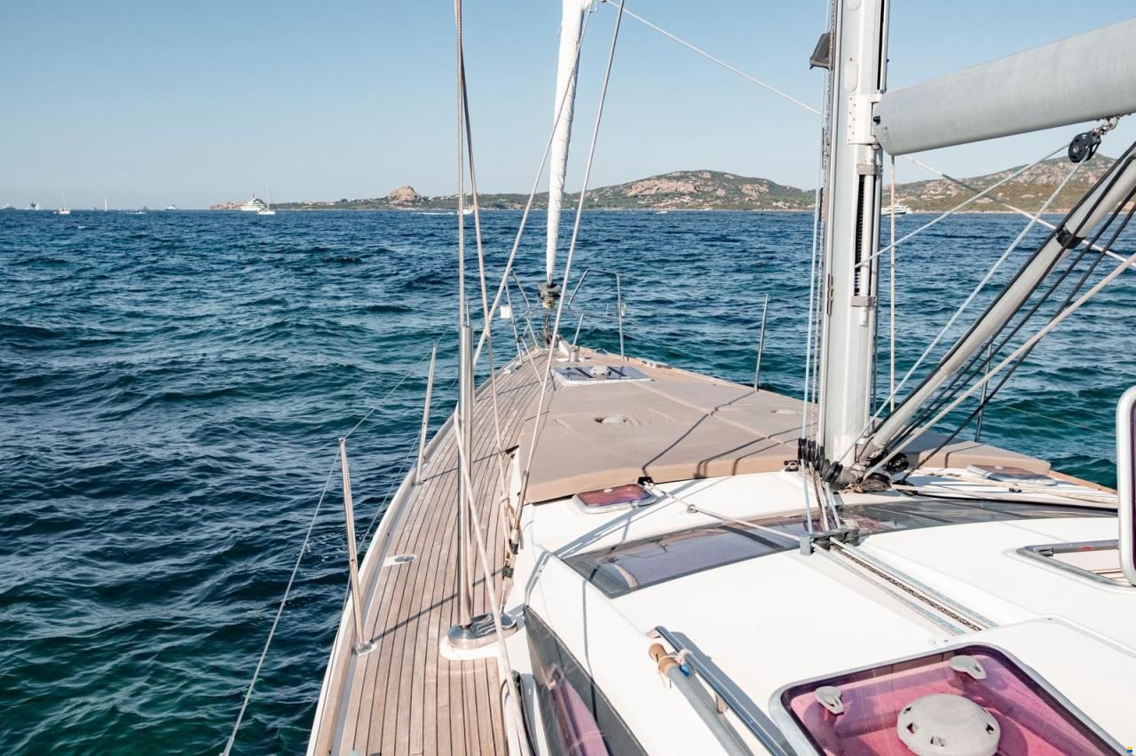 Jeanneau Yacht 53